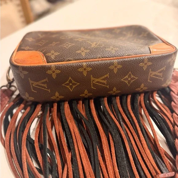 Luxury Brown and Black Fringe Crossbody Bag - Picture 7 of 8